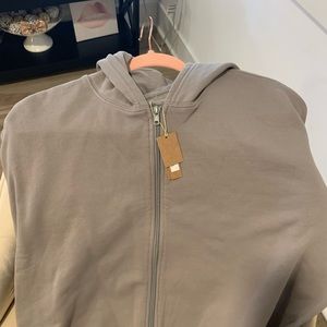 NWT- SKIMS SET, HOODIE & SHORTS